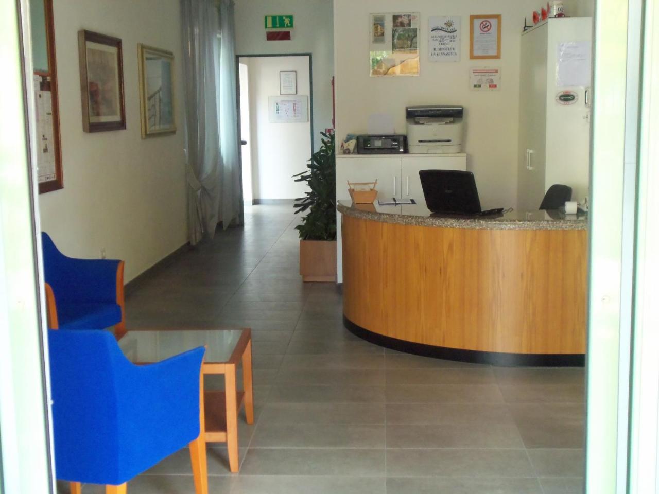 Residence Andrea Doria Cervia Exterior photo
